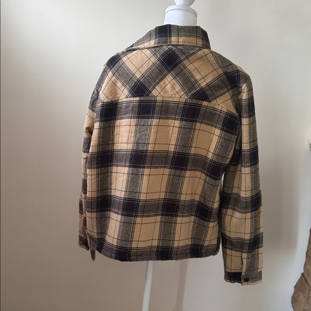 NWT Lucky Brand Black and Tan Plaid Teddy Jacket snap down Sherpa lined M - Picture 6 of 6